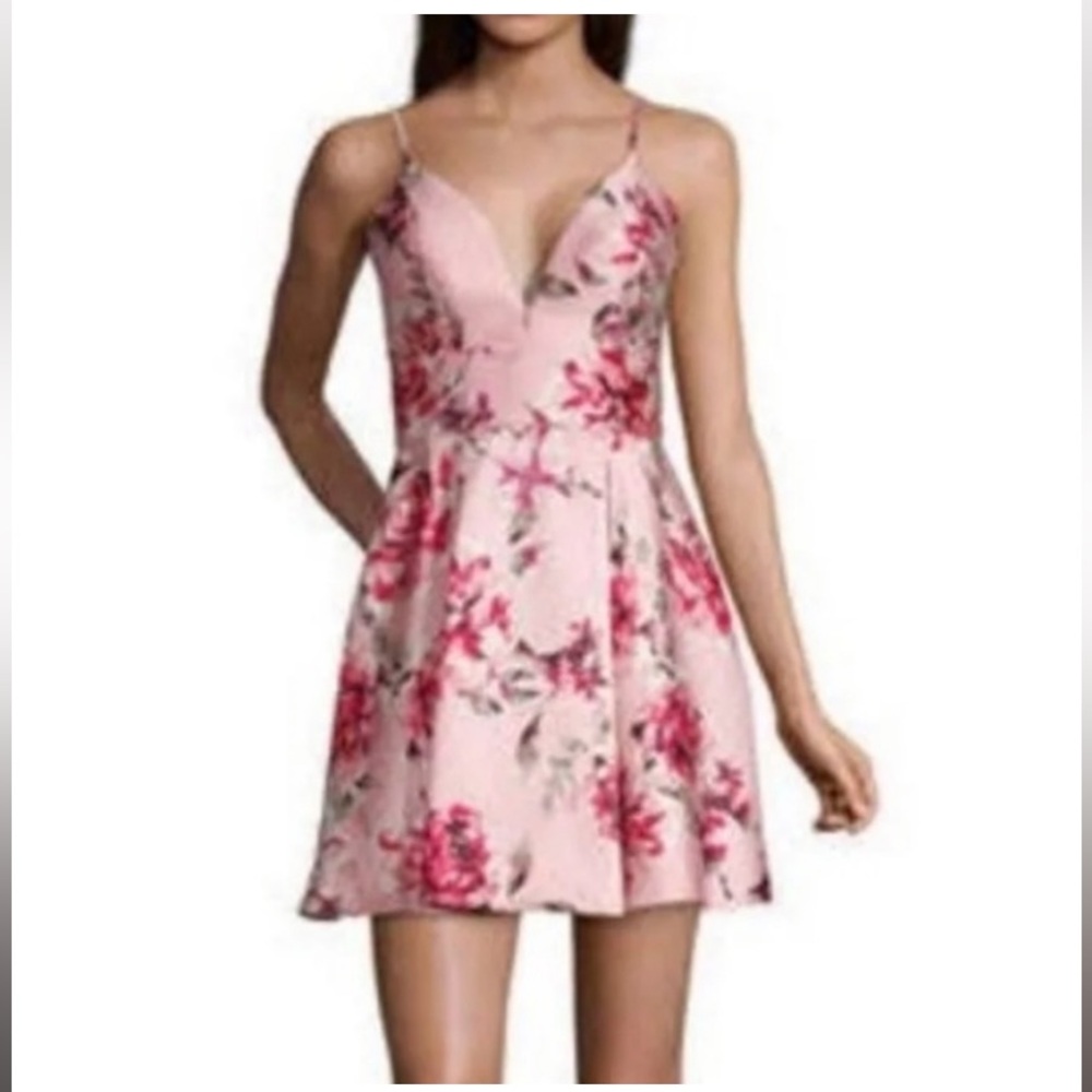 NWT pink homecoming mini dress floral fit & flare … perfect for HOCO size 3